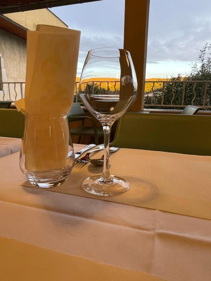 Hotel Berneron Vallon-Pont-dʼArc 외부 사진