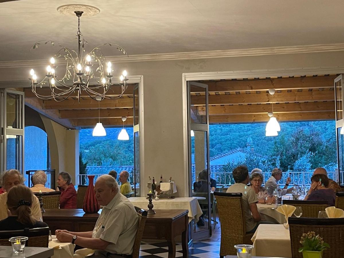 Hotel Berneron Vallon-Pont-dʼArc 외부 사진