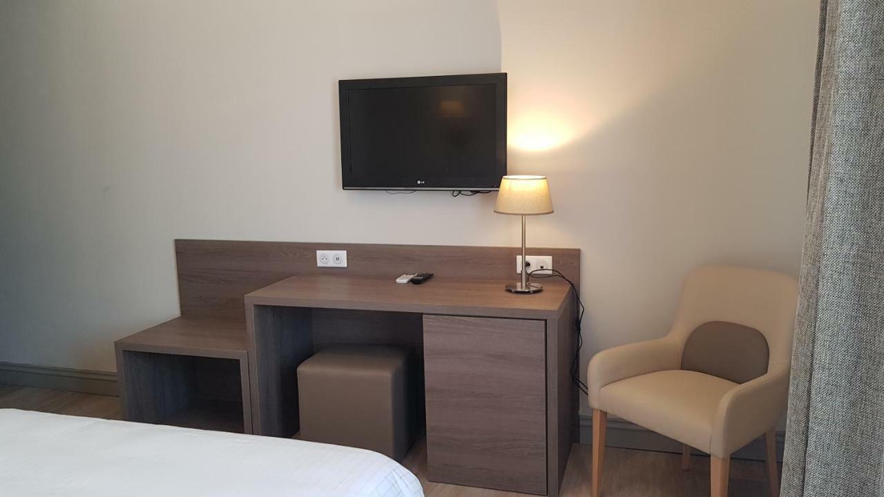 Hotel Berneron Vallon-Pont-dʼArc 외부 사진